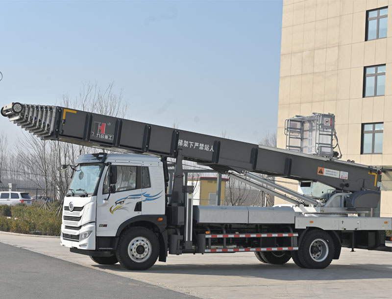 65M Ladder Lift Truck