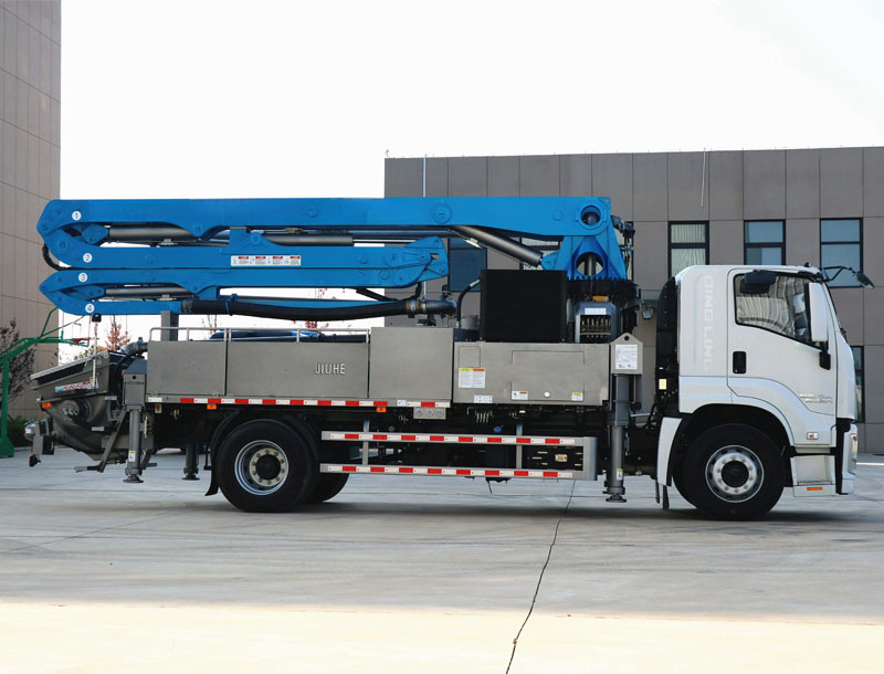 17M concrete pump truck