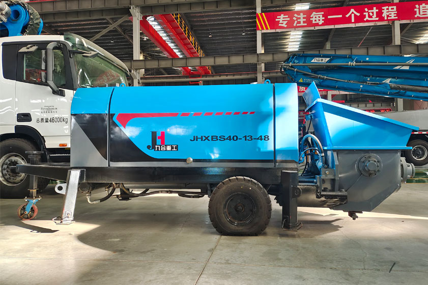 Precautions for using concrete trailer pump