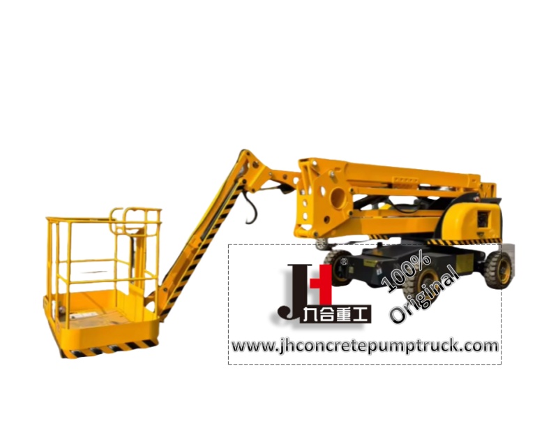 self-propelled boom lift