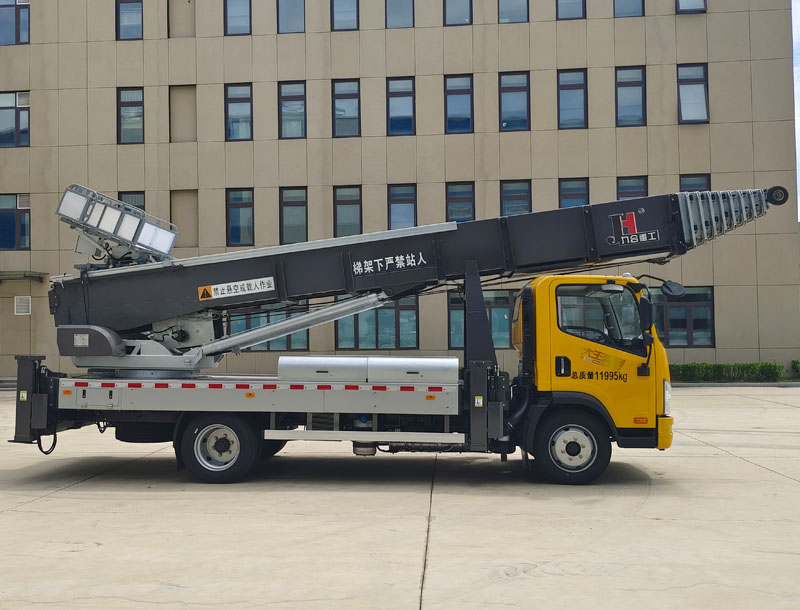 55M Ladder Lift Truck