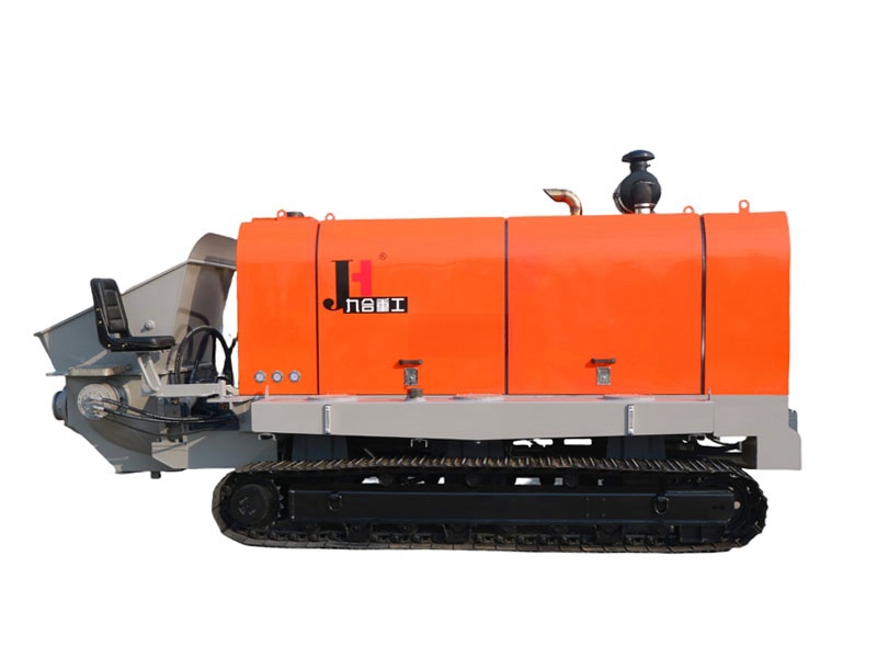 Crawler concrete pump