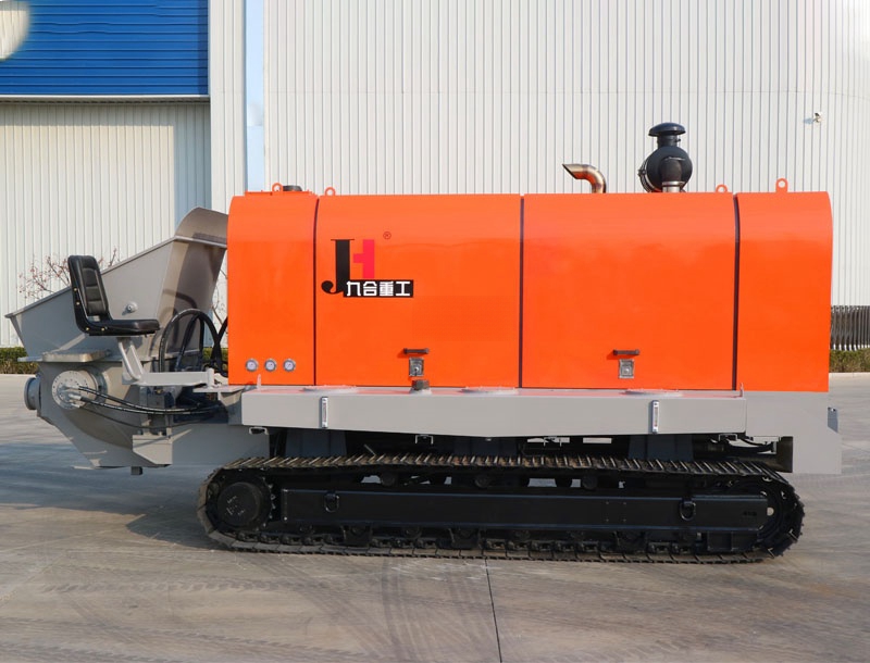 Crawler concrete pump